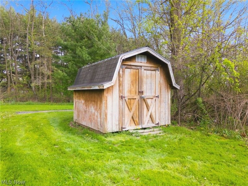 11327 4th Street NE, Magnolia, OH 44643 Photo 32