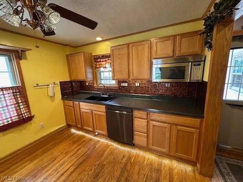 16613 Laverne Avenue, Cleveland, OH 44135 Photo 16