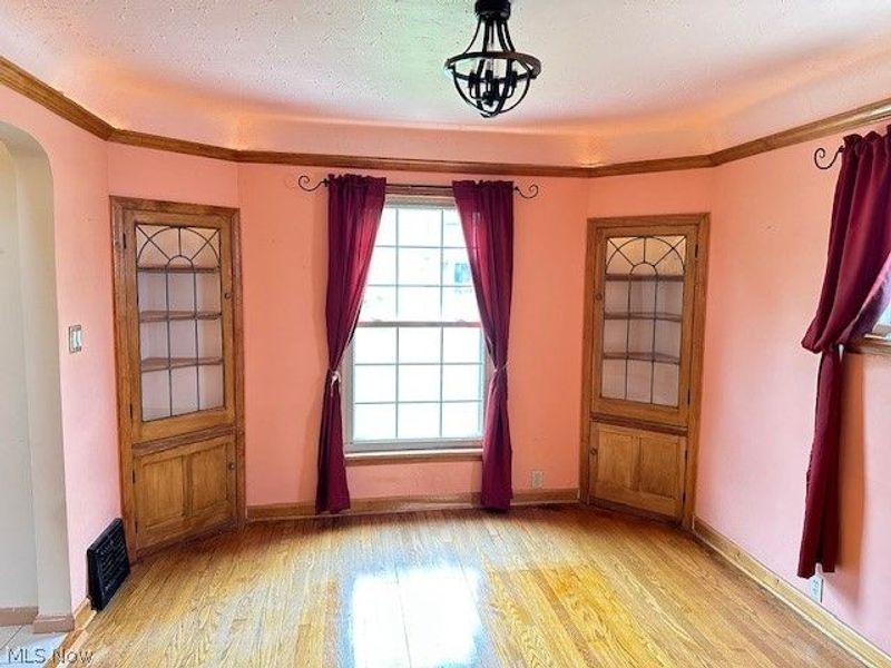 16613 Laverne Avenue, Cleveland, OH 44135 Photo 4