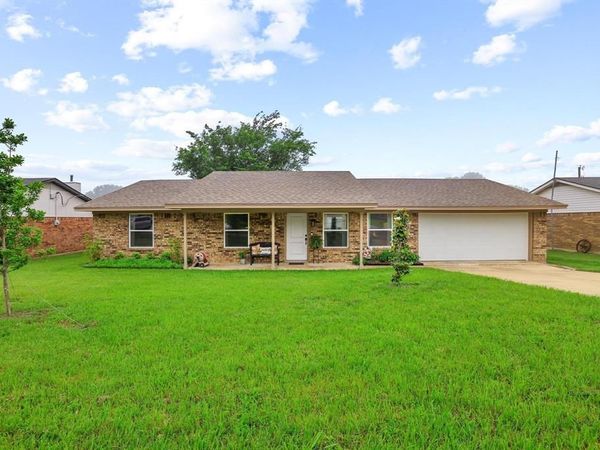 928 Ricketts Street , Howe, TX 75459