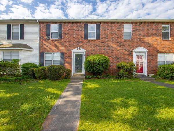 200 Pine Forest 3-B , Maumelle, AR 72113