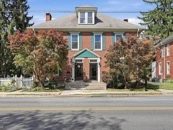 537 E KING STREET E, CHAMBERSBURG, PA 17201