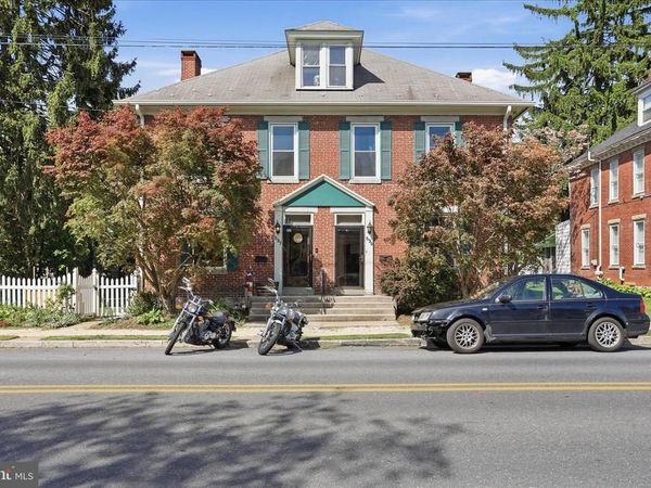 537 E KING STREET E, CHAMBERSBURG, PA 17201