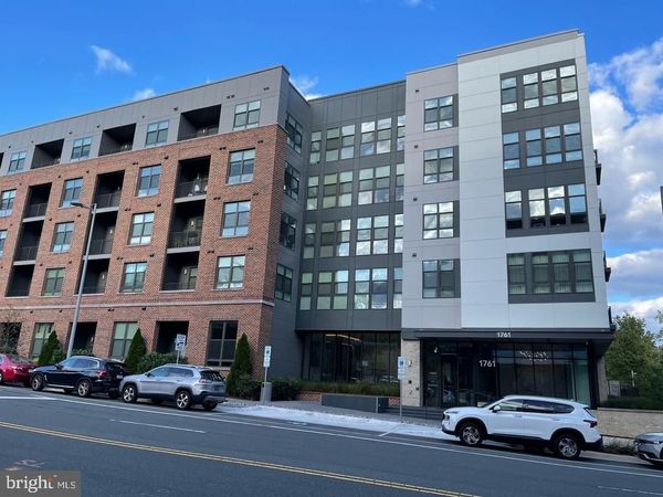 1761 OLD MEADOW ROAD, Unit 212, MCLEAN, VA 22101