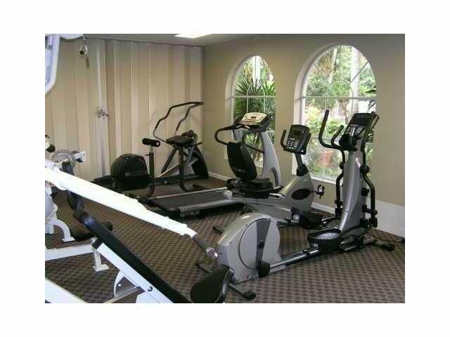 6202 Glenmoor Drive, Unit 6202, West Palm Beach, FL 33409 Photo