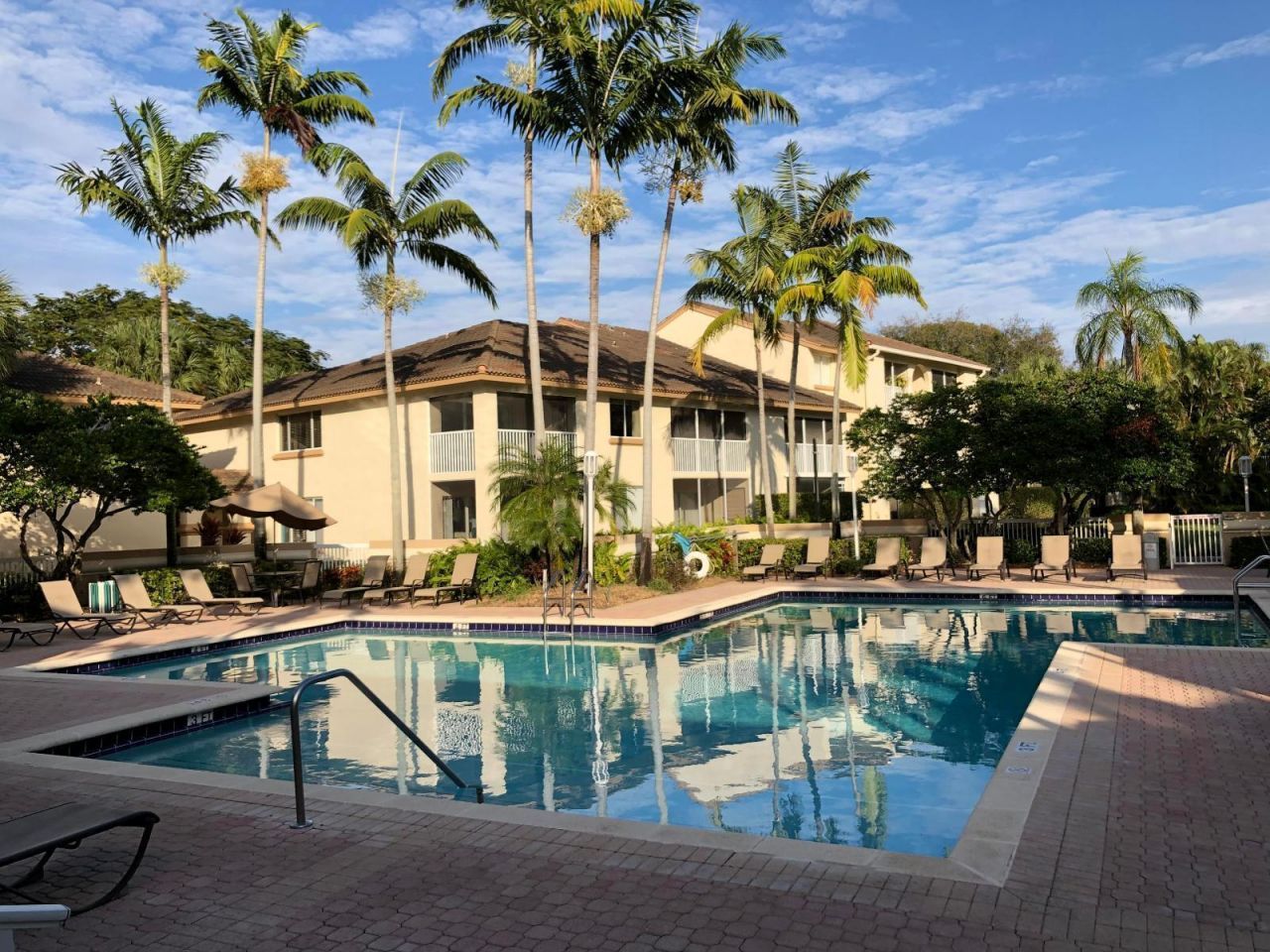 6202 Glenmoor Drive, Unit 6202, West Palm Beach, FL 33409 Photo