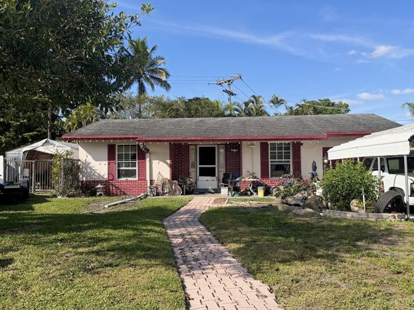 22283 SW 64th Avenue, Boca Raton, FL 33428