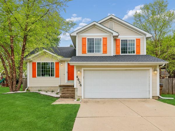 4638 Meadow Valley Drive, West Des Moines, IA 50265