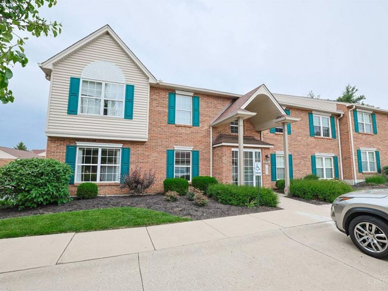 8790 Carrousel Park Circle, Colerain Township, OH 45251 Photo 2