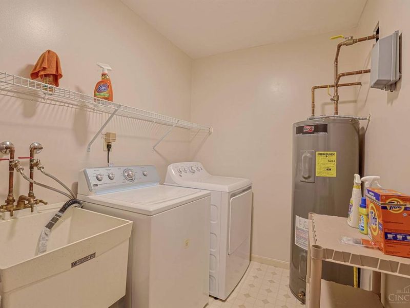 8790 Carrousel Park Circle, Colerain Township, OH 45251 Photo 24