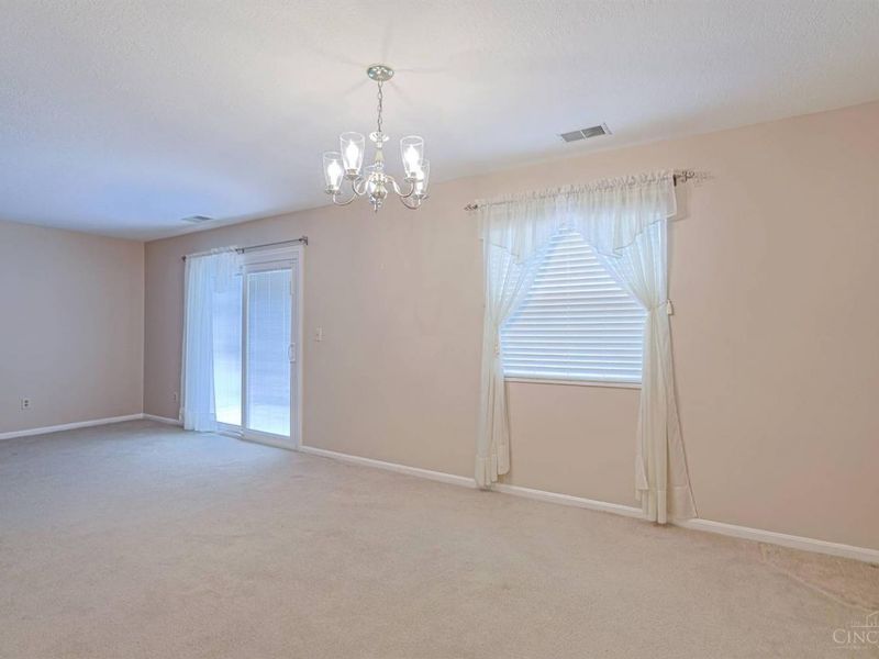 8790 Carrousel Park Circle, Colerain Township, OH 45251 Photo 9