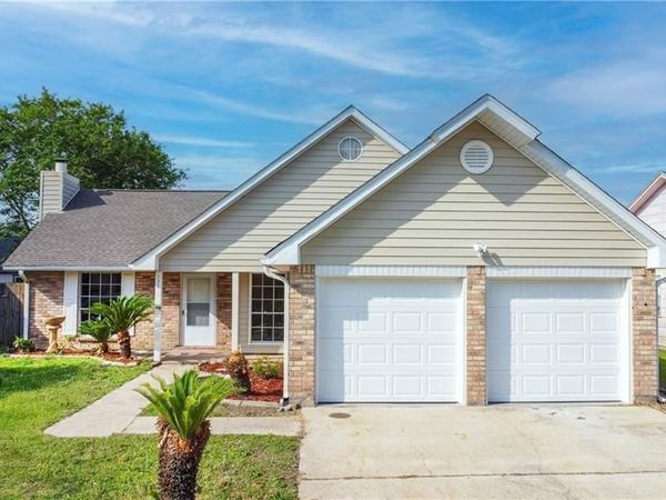 732 LAFAYETTE Drive , LaPlace, LA 70068