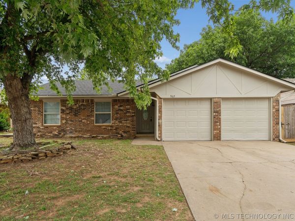 967 Heritage Mansion, Yukon, OK 73099