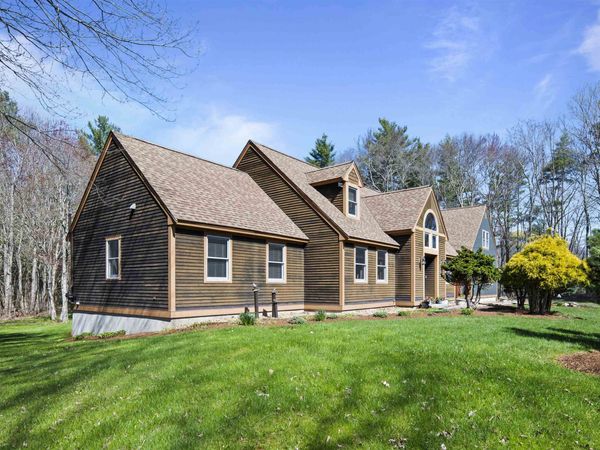 17 Madison Avenue, Kingston, NH 03848