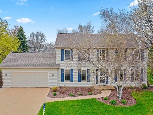 228 BOSWORTH LANE, Neenah, WI 54956