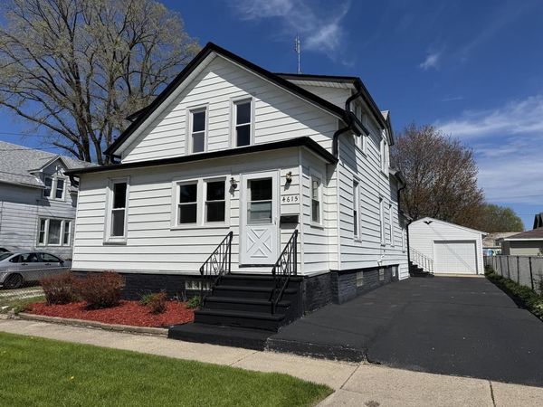 4615 10th AVENUE, Kenosha, WI 53140