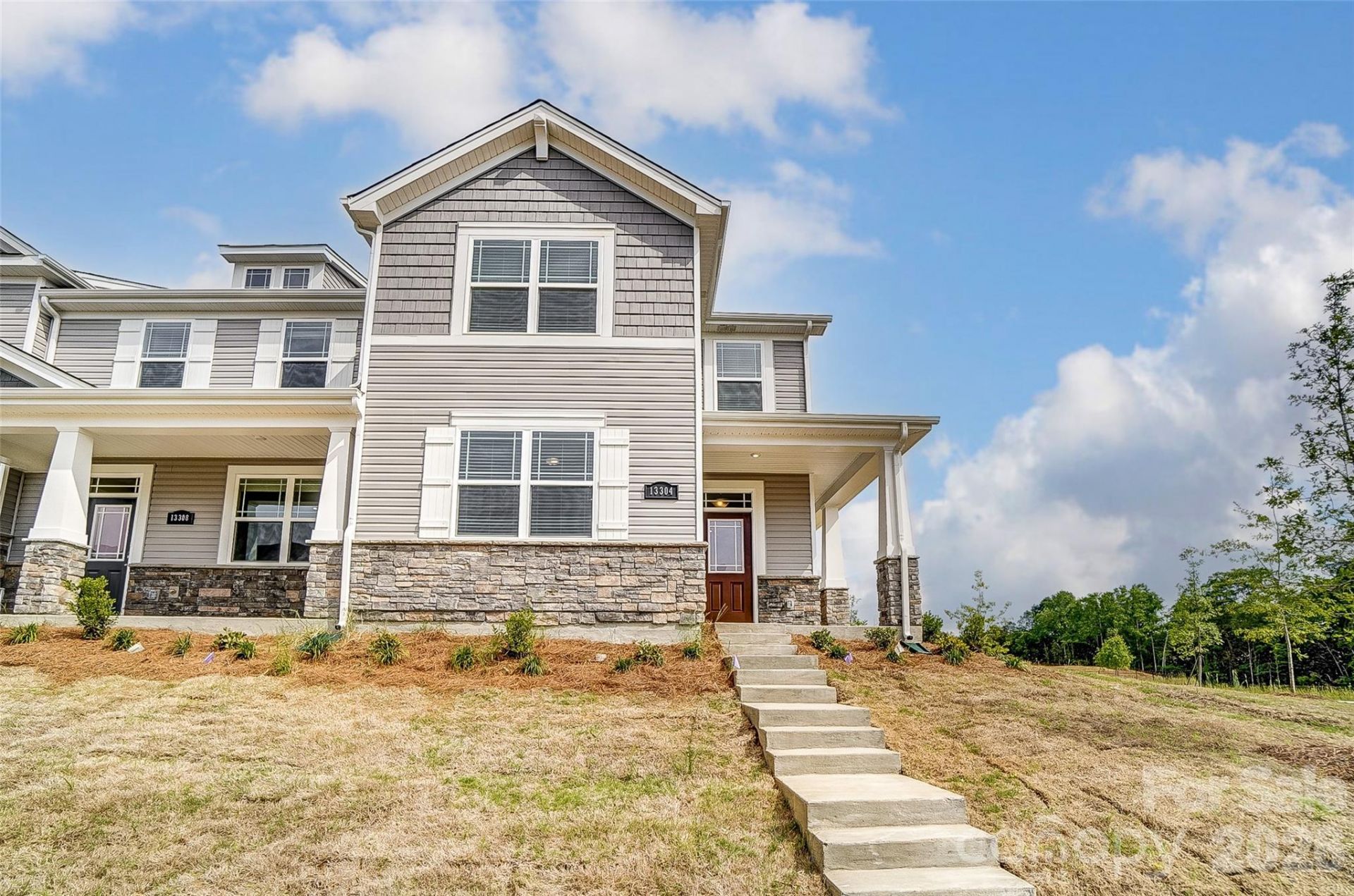 3812 Cheyney Park Drive, Charlotte, NC 28269 Main Photo