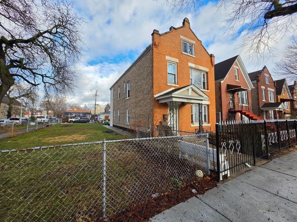 3003 S Kenneth Avenue , Chicago, IL 60623