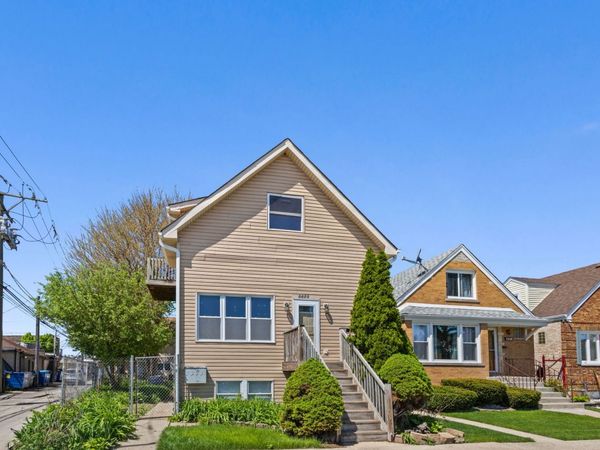 5230 S Lockwood Avenue , Chicago, IL 60638