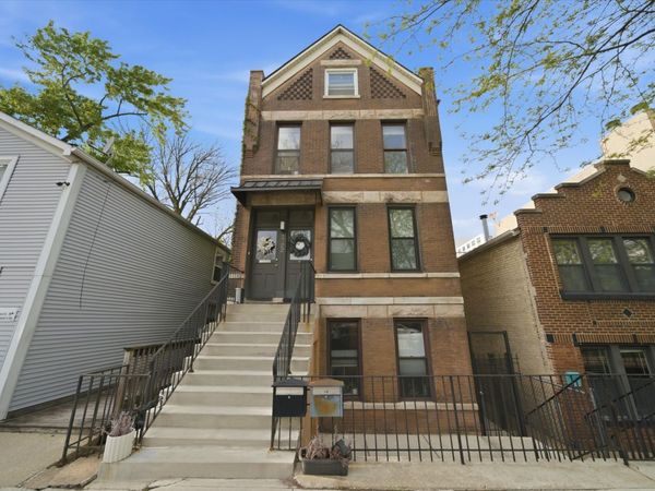 1722 W Wabansia Avenue , Chicago, IL 60622