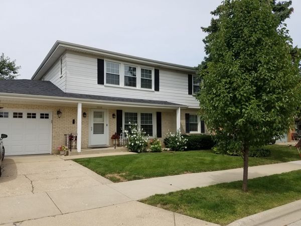 9228 N Woodland Drive , Unit 1, Niles, IL 60714