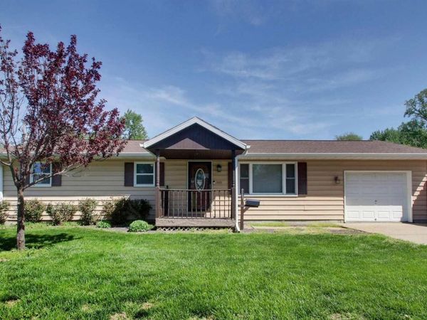 1601 Van Buren St. , Quincy, IL 62301