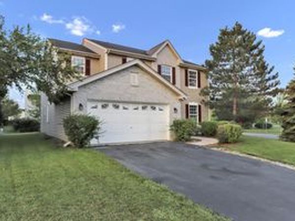 1995 W Meadowview Drive , Round Lake, IL 60073