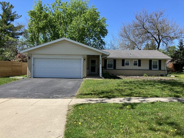 254 PLACID Way , Elk Grove Village, IL 60007