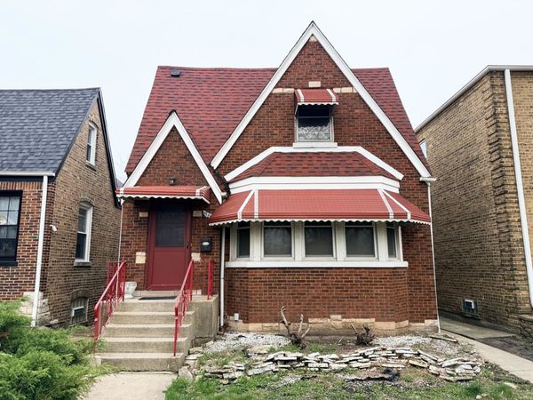 8613 S Dorchester Avenue , Chicago, IL 60619