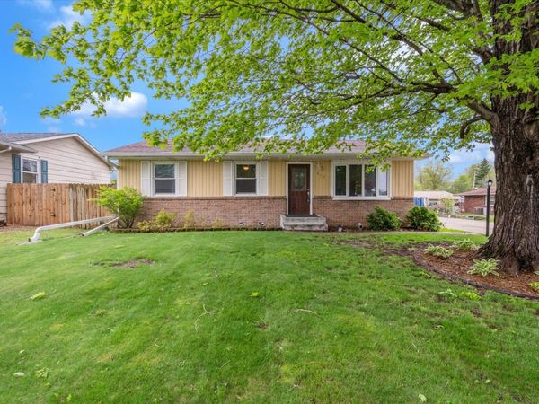 603 12th Avenue , Hampton, IL 61256