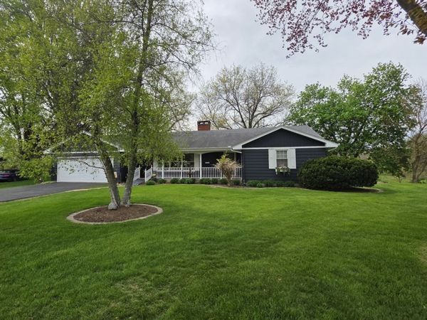 316 Tree Lane , Prophetstown, IL 61277