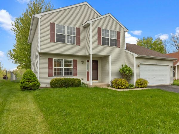 819 Casey Lane , Harvard, IL 60033