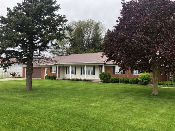 4015 E 1st Road , Mendota, IL 61342