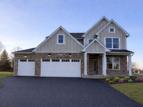 601 Sheffield Circle , Sugar Grove, IL 60554