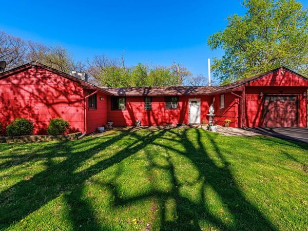 515 Forest Avenue , Willow Springs, IL 60480