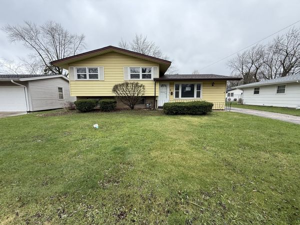 18864 Greenbay Avenue , Lansing, IL 60438