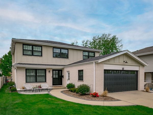 774 S Euclid Avenue , Elmhurst, IL 60126