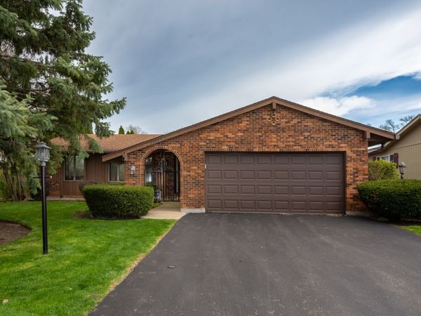 39895 N Crabapple Drive , Antioch, IL 60002