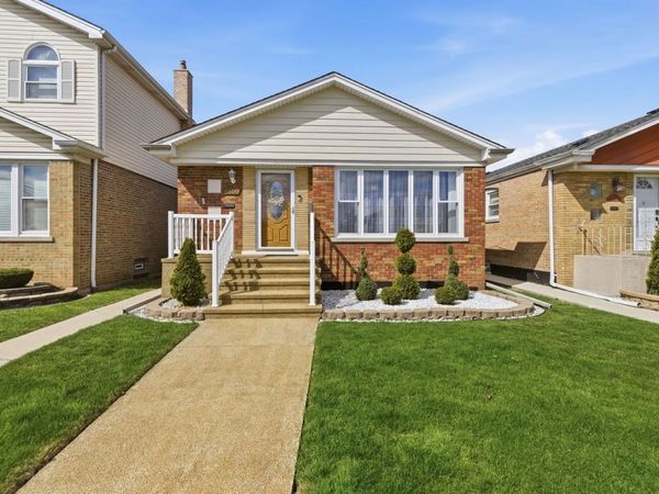 5836 S Mayfield Avenue , Chicago, IL 60638