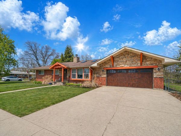 256 W KATHLEEN Drive , Des Plaines, IL 60016