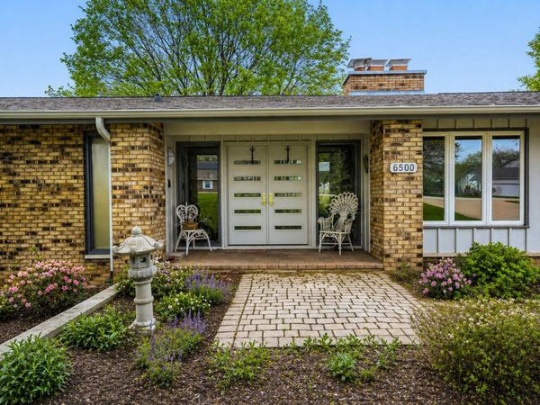 6500 Rowland Road , Huntley, IL 60142