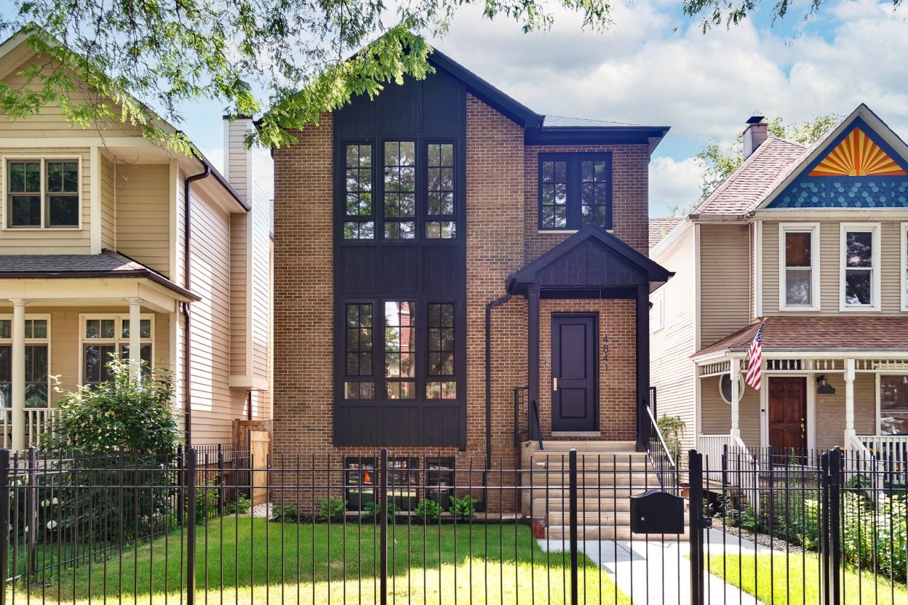 4841 N Hermitage Avenue, Chicago, IL 60640