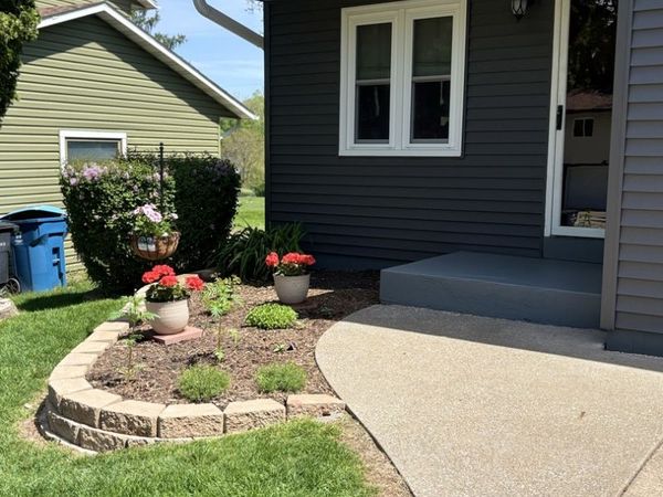 8317 10th Street W, Rock Island, IL 61201