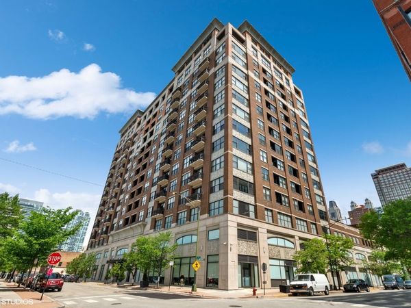 849 N Franklin Street , Unit 1406, Chicago, IL 60610