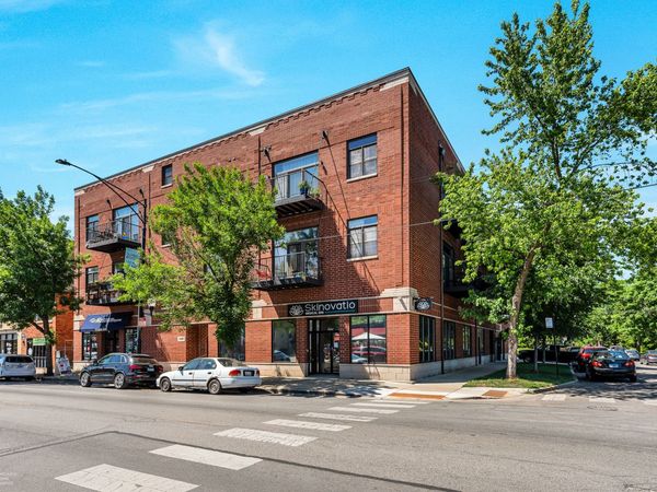 2934 W Montrose Avenue , Unit 303, Chicago, IL 60618