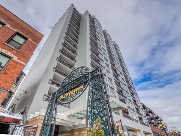 1212 N Wells Street, Unit 306, Chicago, IL 60610
