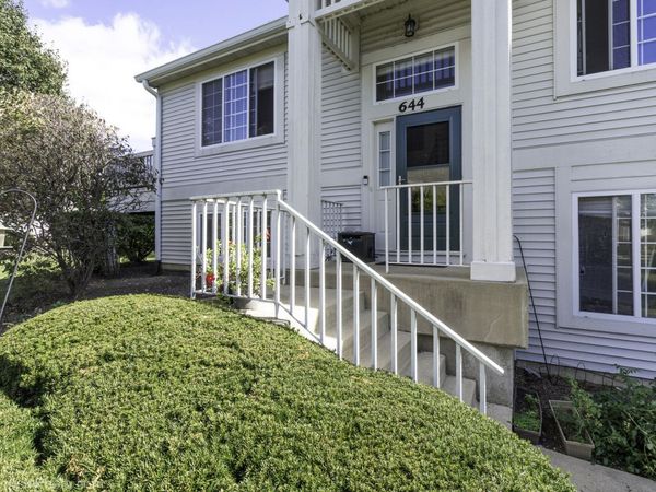 644 S Rosehall Lane , Unit 644, Round Lake, IL 60073