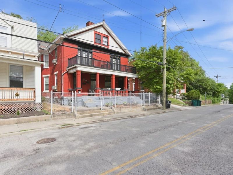 1907 Highland Avenue, Cincinnati, OH 45219 Photo 2