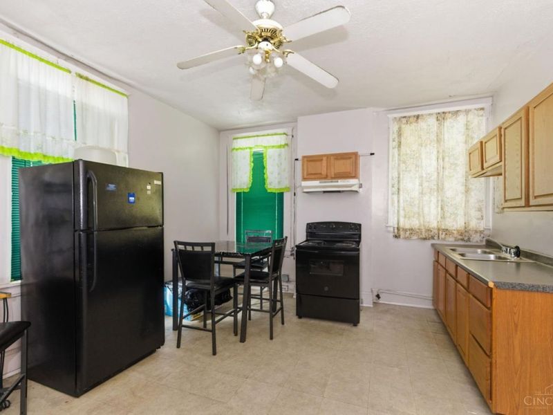 1907 Highland Avenue, Cincinnati, OH 45219 Photo 23