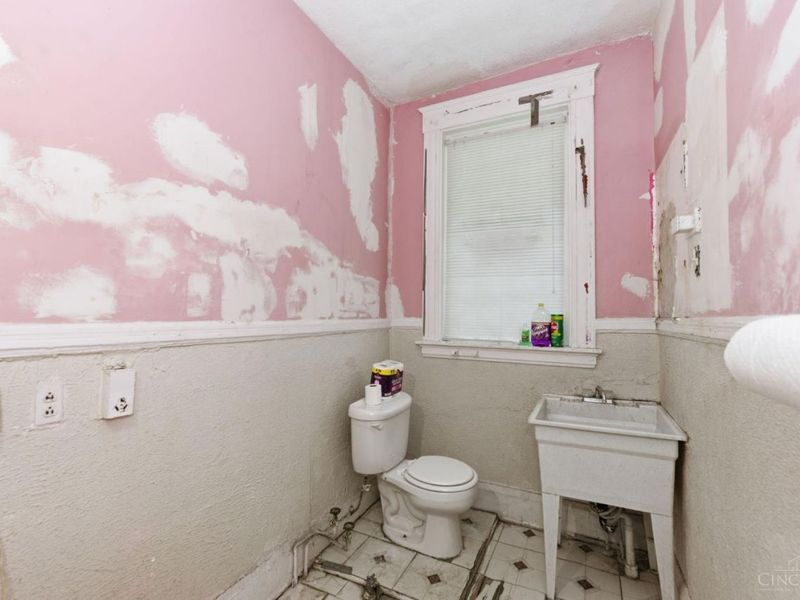 1907 Highland Avenue, Cincinnati, OH 45219 Photo 30